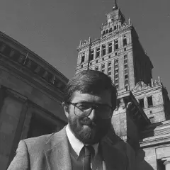 Kto jest autorem książki pegaz zdębiał? Poznaj Stanisława Barańczaka