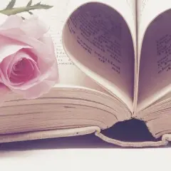 Teoria literatury co to? Kluczowe informacje i znaczenie w literaturze