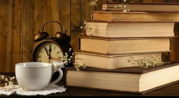 Literatura piękna co warto przeczytać - najlepsze tytuły, które zachwycą